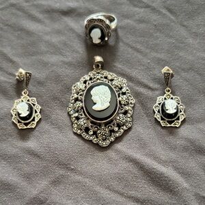 Vintage-Style Black and White  925 Cameo Pendant and Earring Set - Women Jewelry